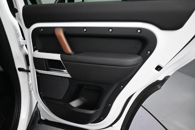 2024 Land Rover Defender 110 P400 S