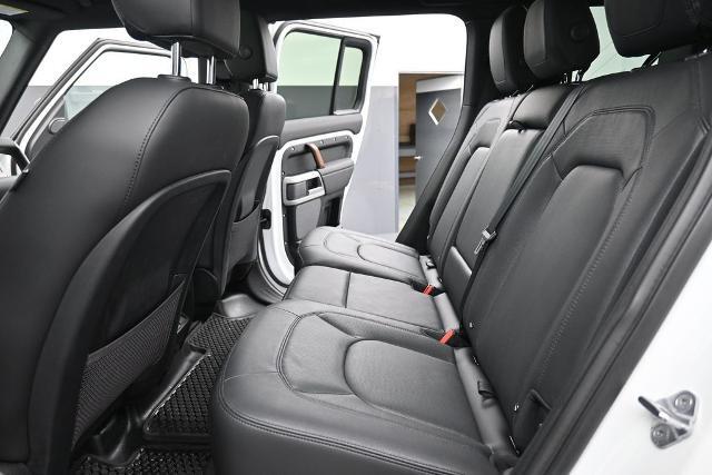 2024 Land Rover Defender 110 P400 S