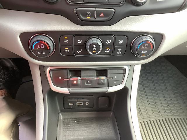 2022 GMC Terrain AWD SLT
