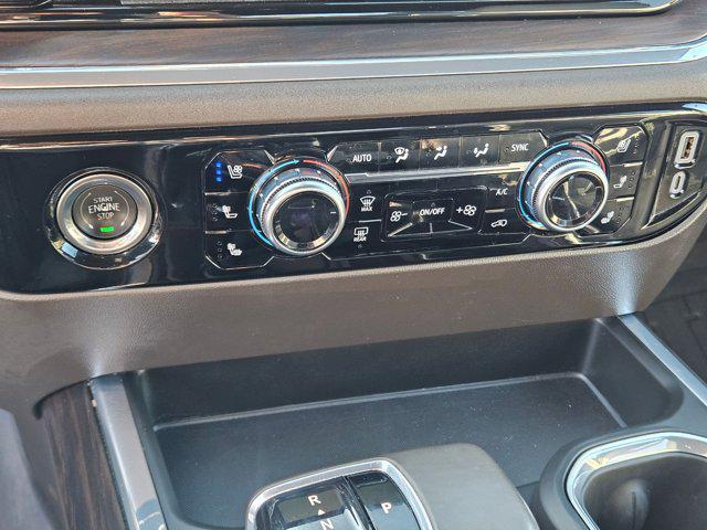 2024 GMC Sierra 1500 4WD Crew Cab Standard Box SLT