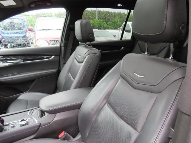 2023 Cadillac XT6 AWD Premium Luxury