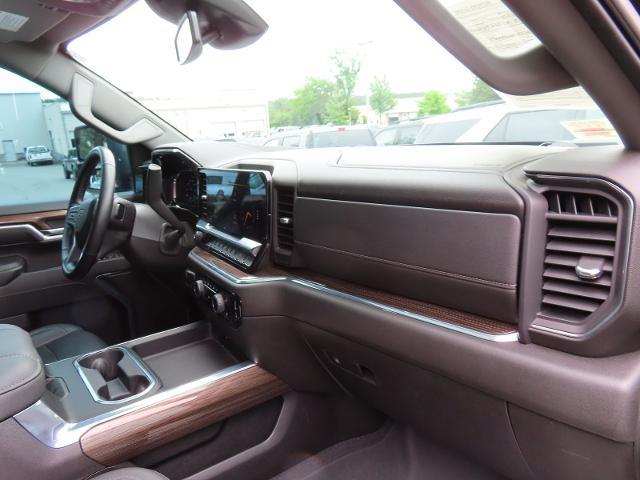 2024 Chevrolet Silverado 2500HD 4WD Crew Cab Standard Bed LT