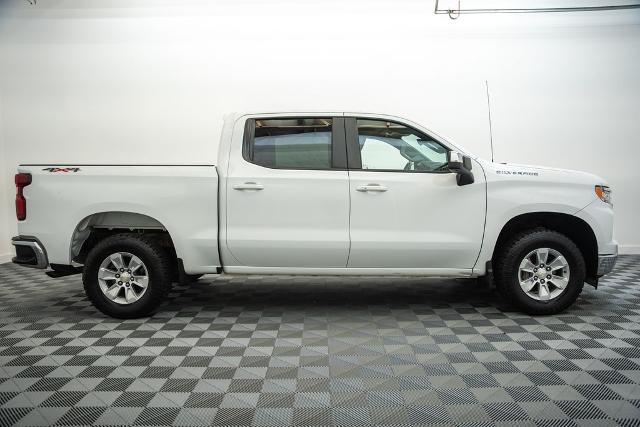 2022 Chevrolet Silverado 1500 4WD Crew Cab Standard Bed LT