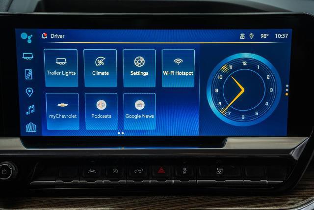 2022 Chevrolet Silverado 1500 4WD Crew Cab Standard Bed LT