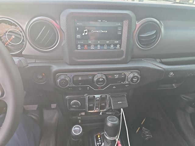2023 Jeep Wrangler 4-Door Freedom 4x4