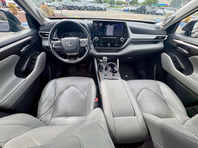 2021 Toyota Highlander Platinum