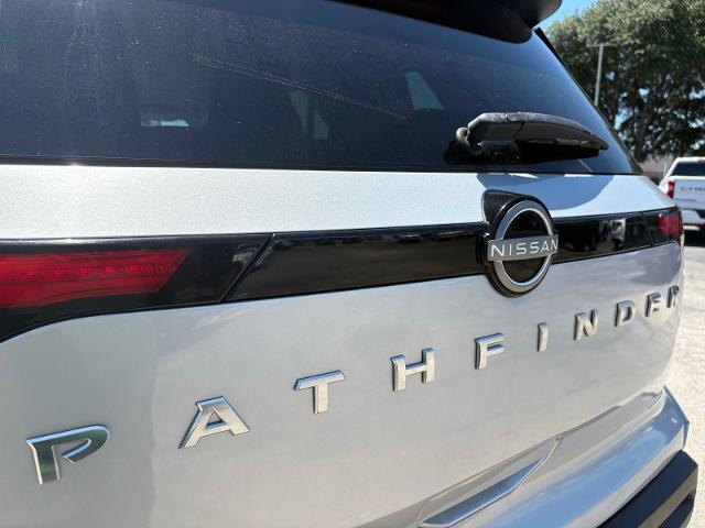 2023 Nissan Pathfinder S 4WD