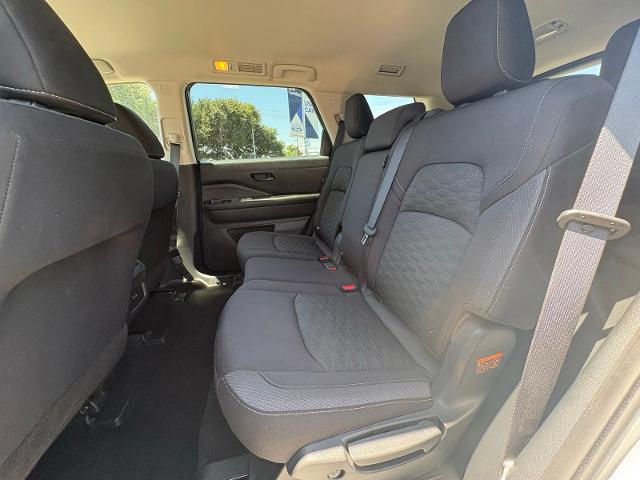 2023 Nissan Pathfinder S 4WD