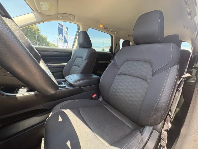 2023 Nissan Pathfinder S 4WD