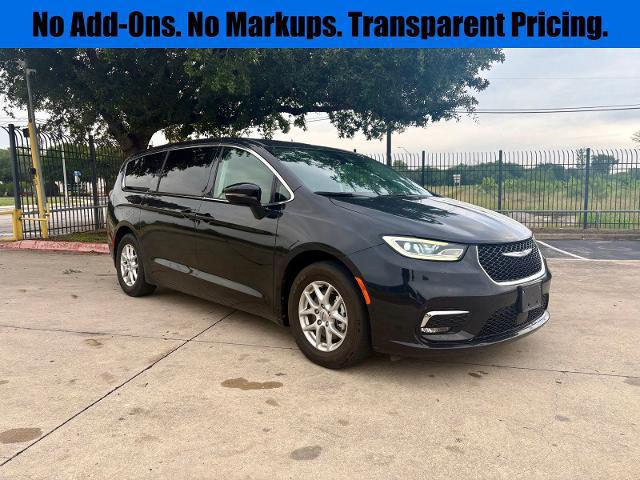 2024 Chrysler Pacifica Touring L for sale in San Antonio, TX