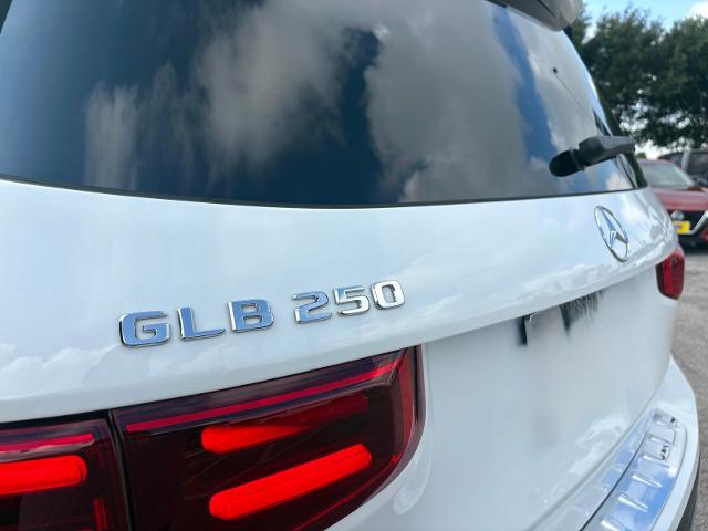 2025 Mercedes-Benz GLB Base