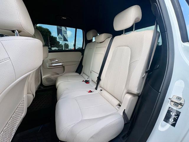 2025 Mercedes-Benz GLB Base