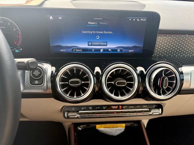 2025 Mercedes-Benz GLB Base