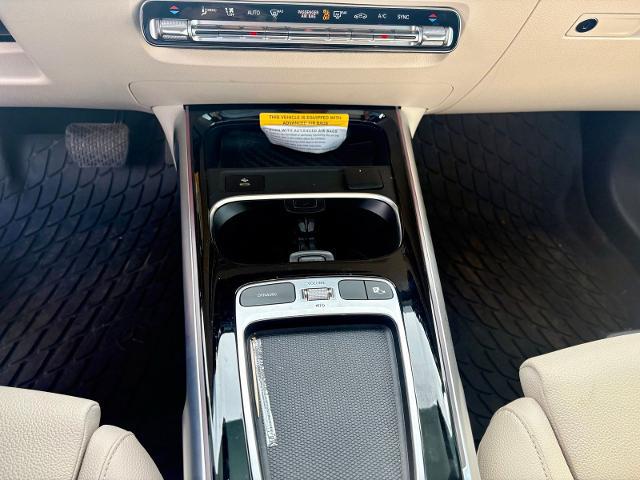 2025 Mercedes-Benz GLB Base