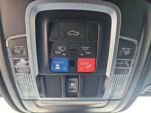 2023 Ram 1500 Limited Crew Cab 4x4 5'7" Box