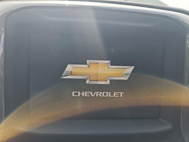 2021 Chevrolet Silverado 1500 4WD Crew Cab Short Bed Custom