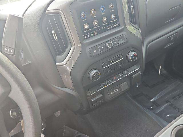 2021 Chevrolet Silverado 1500 4WD Crew Cab Short Bed Custom