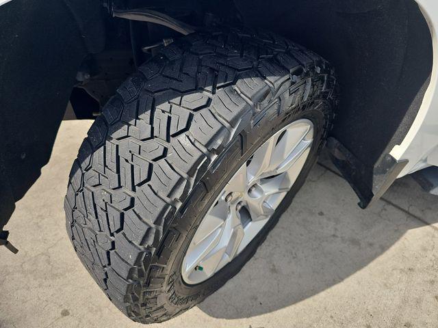 2021 Chevrolet Silverado 1500 4WD Crew Cab Short Bed Custom