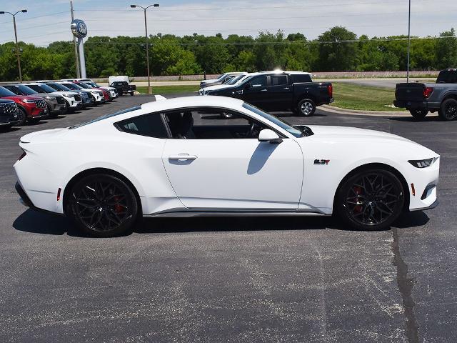 2024 Ford Mustang EcoBoost Fastback