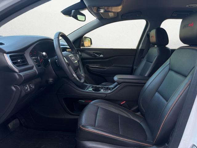 2023 GMC Acadia AWD AT4