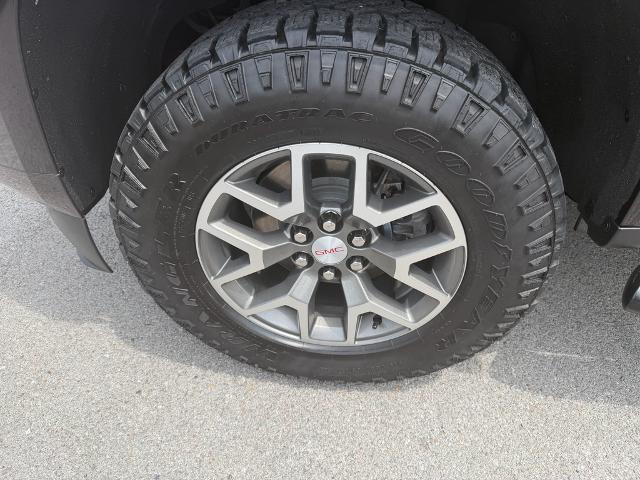 2022 GMC Canyon 4WD Crew Cab Short Box AT4 - Leather