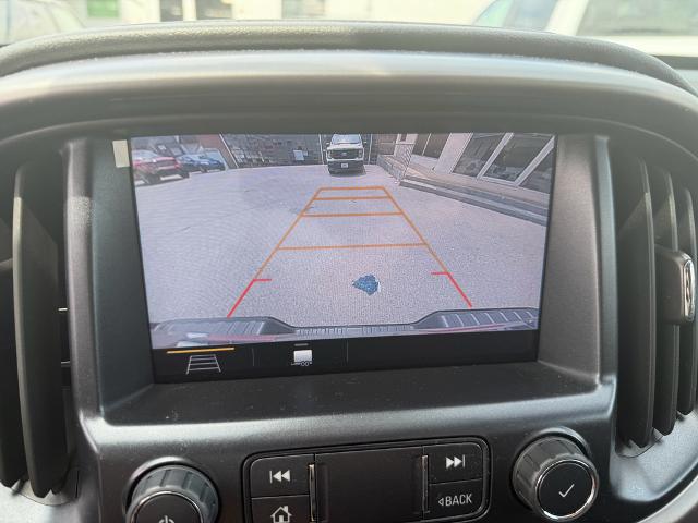 2022 GMC Canyon 4WD Crew Cab Short Box AT4 - Leather