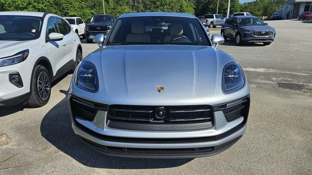 2023 Porsche Macan Base