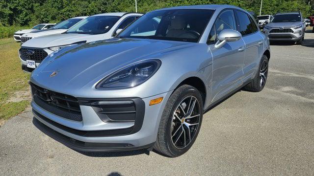 2023 Porsche Macan Base