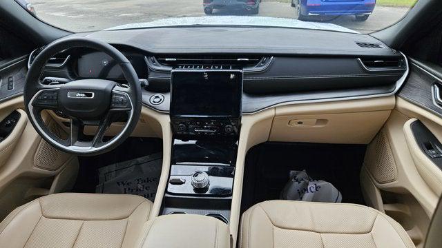 2025 Jeep Grand Cherokee L Limited 4x4