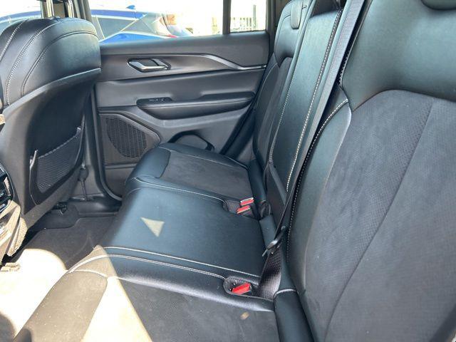 2024 Jeep Grand Cherokee Altitude X 4x2