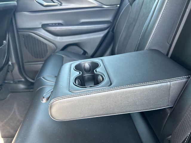 2024 Jeep Grand Cherokee Altitude X 4x2
