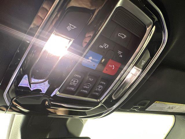 2022 Jeep Grand Cherokee Overland 4x4