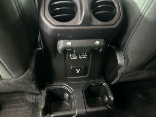 2020 Jeep Wrangler Sahara 4x4