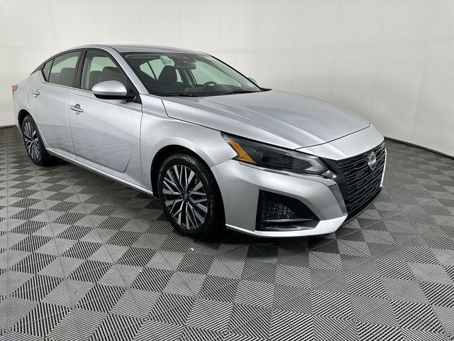 2023 Nissan Altima SV FWD