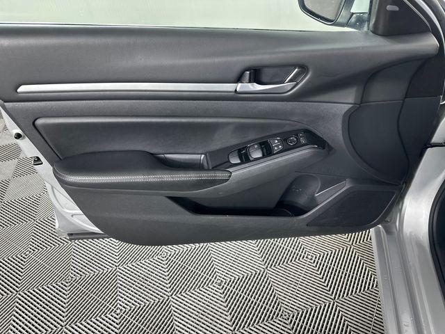 2023 Nissan Altima SV FWD