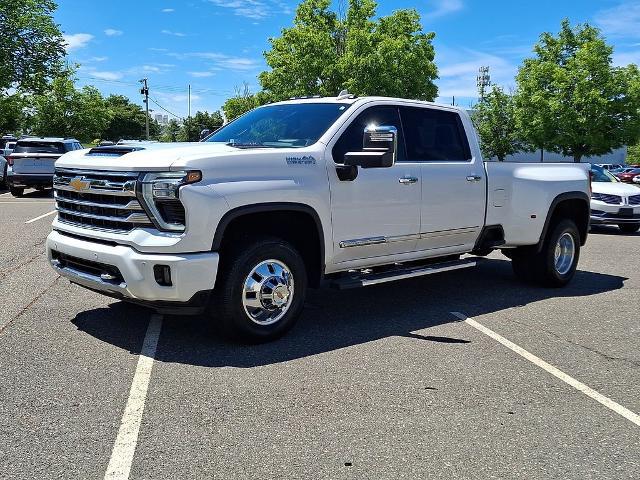 2024 Chevrolet Silverado 3500HD 4WD Crew Cab Long Bed High Country