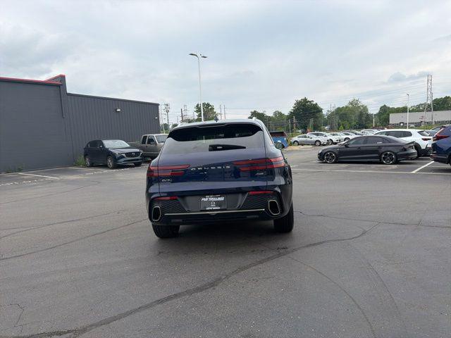 2025 Genesis GV70 2.5T AWD