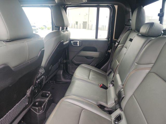 2024 Jeep Gladiator Sport