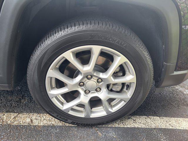 2024 Jeep Compass Latitude Lux FWD