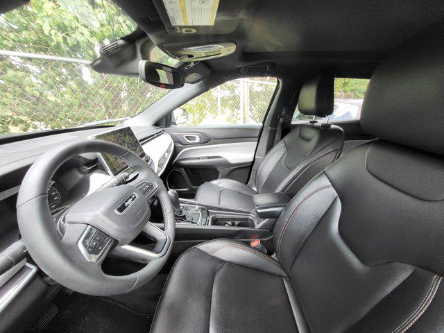2024 Jeep Compass Latitude Lux FWD