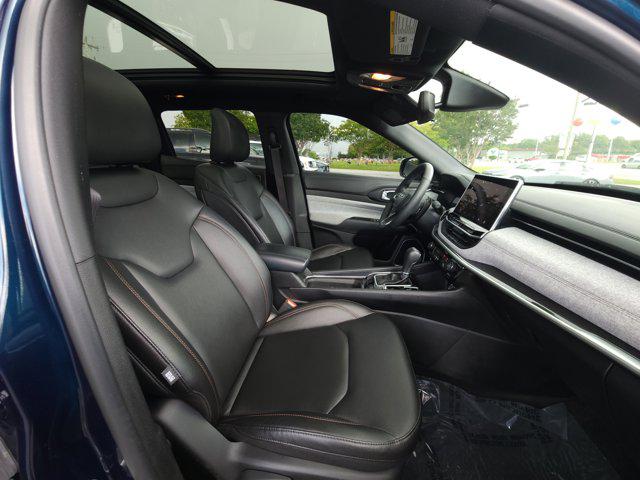 2024 Jeep Compass Latitude Lux FWD