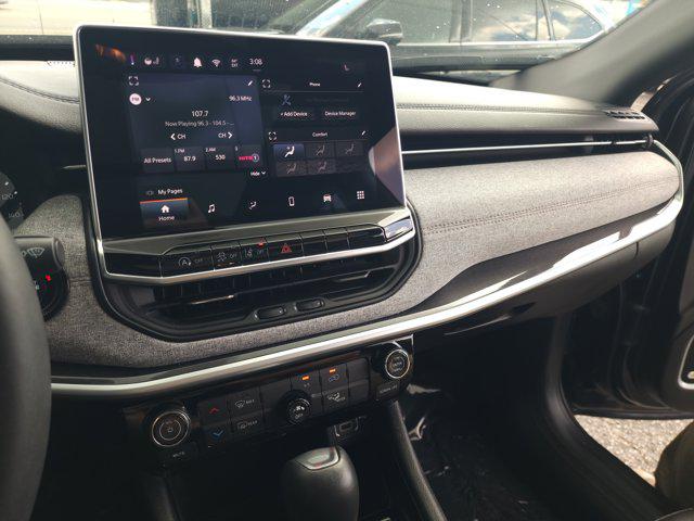 2024 Jeep Compass Latitude Lux FWD