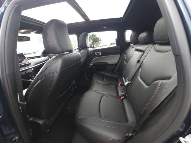 2024 Jeep Compass Latitude Lux FWD