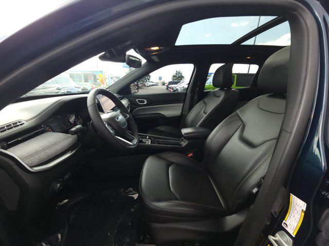 2024 Jeep Compass Latitude Lux FWD
