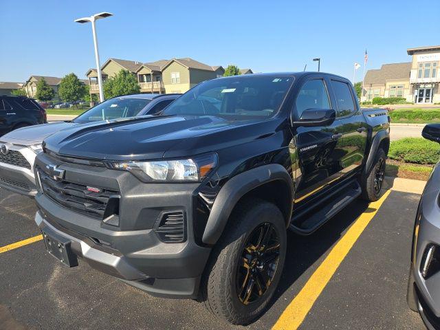 2023 Chevrolet Colorado 4WD Crew Cab Short Box Trail Boss