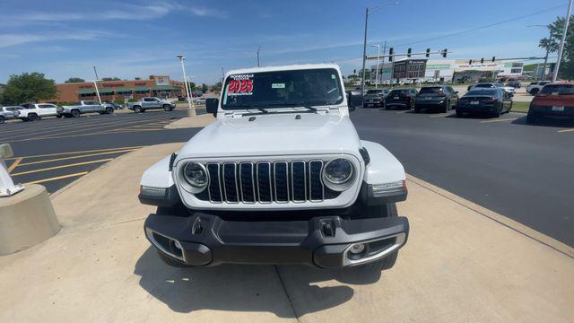2025 Jeep Wrangler 4-Door Sahara 4x4
