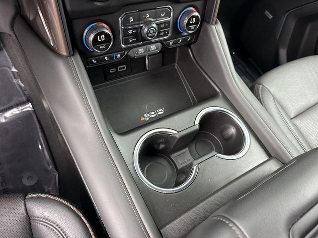 2024 Chevrolet Suburban 4WD High Country