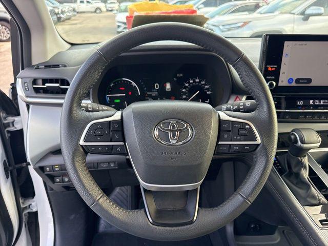 2025 Toyota Sienna XLE