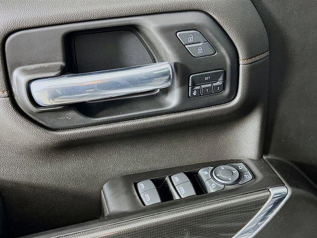 2022 GMC Sierra 1500 Limited 4WD Crew Cab Short Box AT4