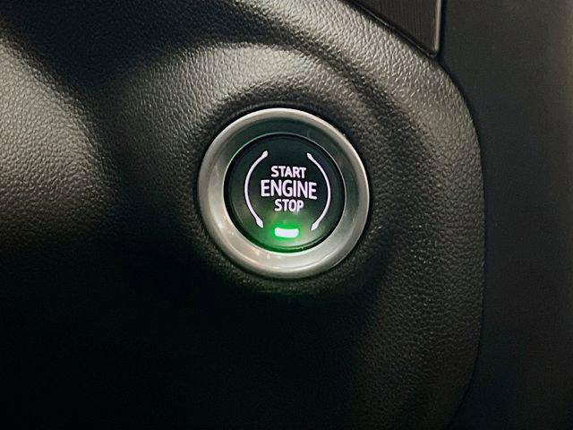 2022 GMC Sierra 1500 Limited 4WD Crew Cab Short Box AT4